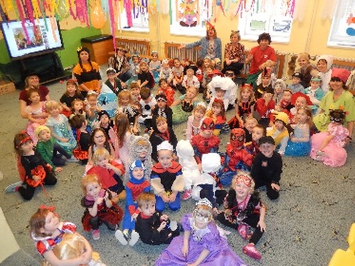 Karneval v tělocvičně