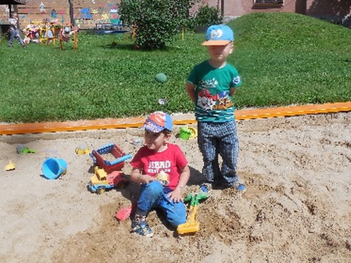 Červen v Duze