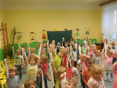 Předvánoční setkání dětí u stromečku