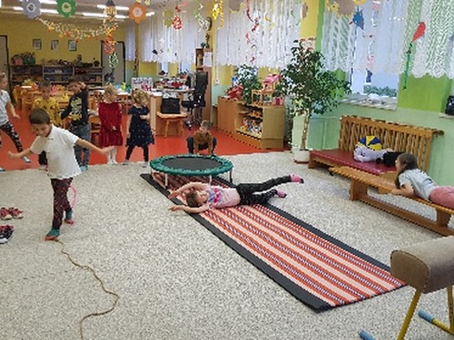 Hýbeme se,cvičíme
