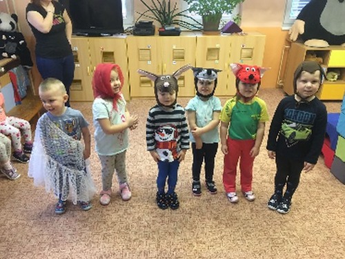 Pohádky: O Šípkové Růžence, o Koblížkovi