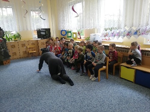 Pohádka o třech prasátkách - U motýlů