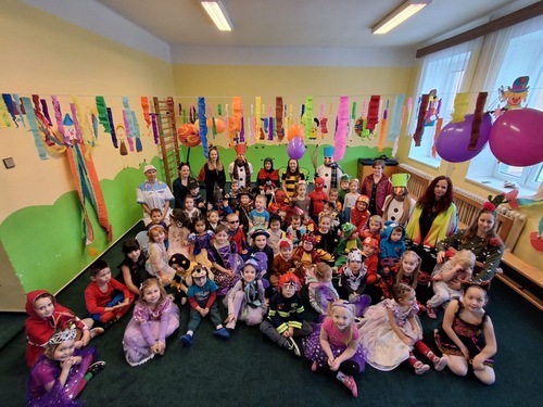 Karneval v tělocvičně